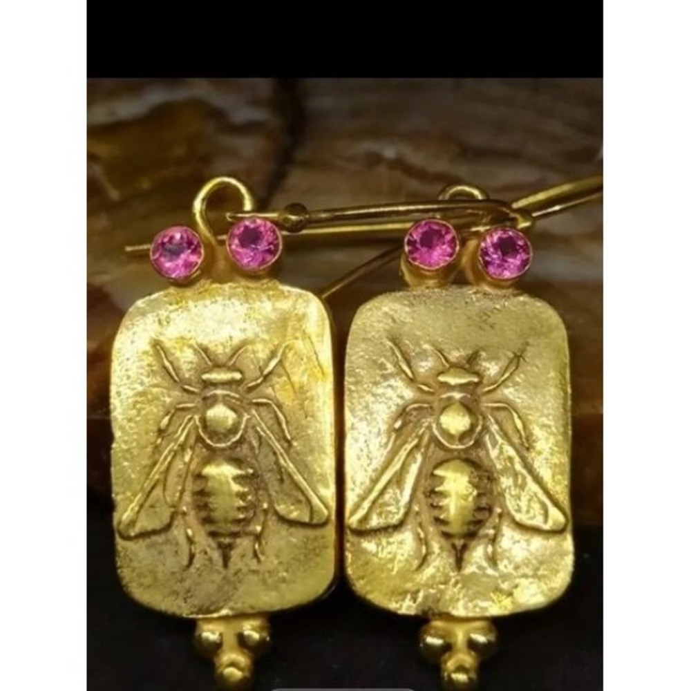 Gold Tone Honeybee Rectangular Drop Earrings Pink Stone Accents Boho Artisan
